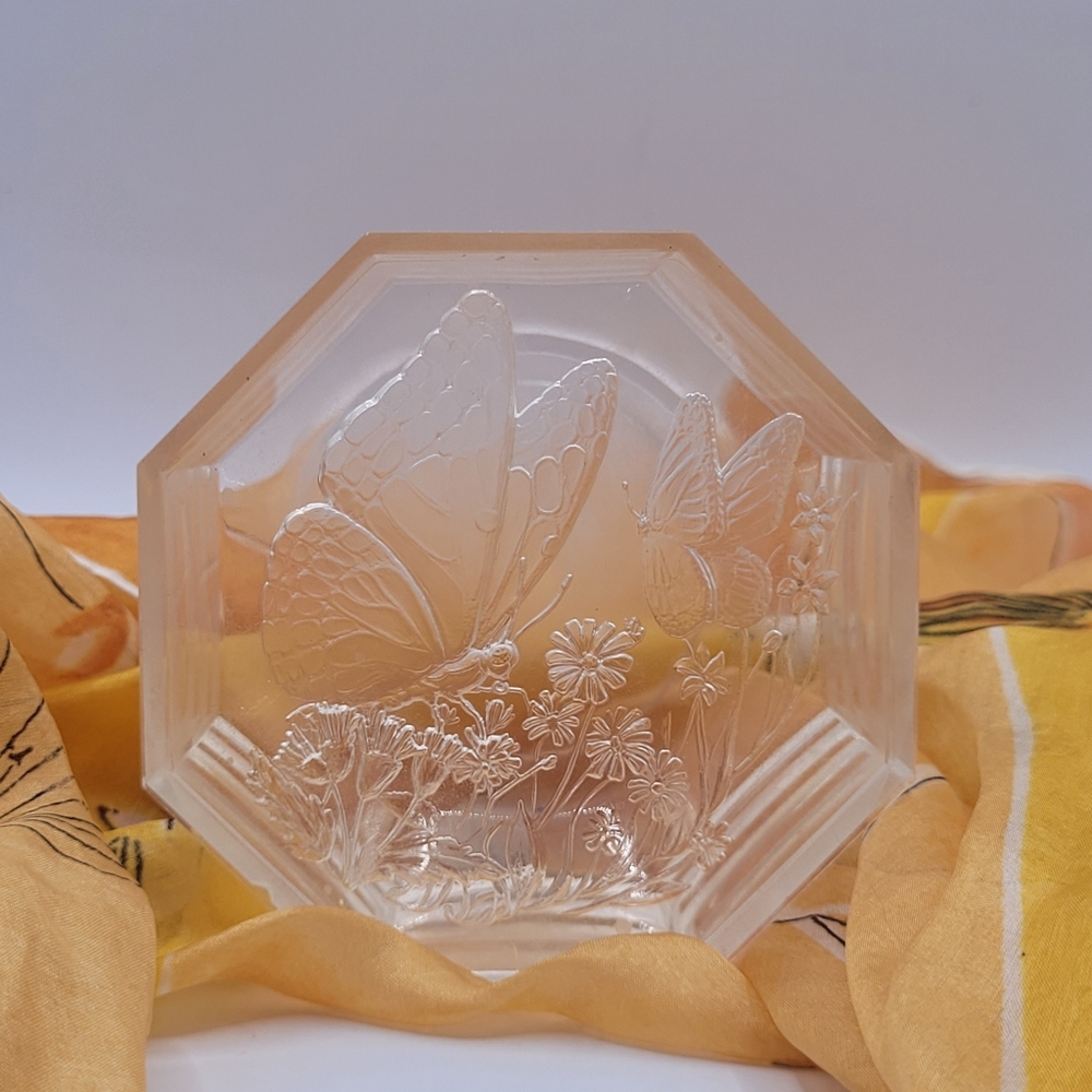 Vintage Butterfly Clear Acrylic Lucite Trinket Box